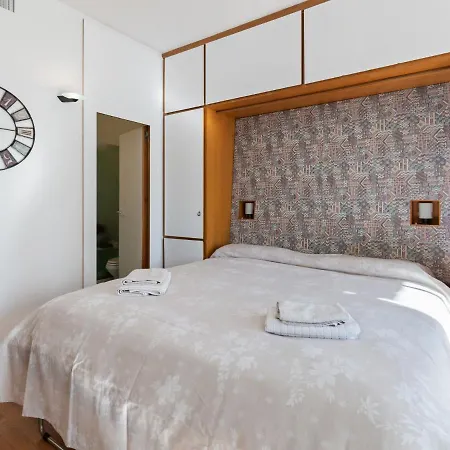 Cosy Holiday In With Swimming Pool Gardone Riviera